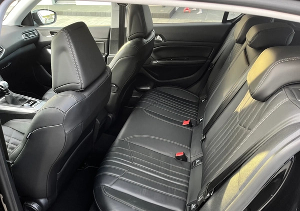 Peugeot 308 cena 45990 przebieg: 141000, rok produkcji 2017 z Turek małe 466